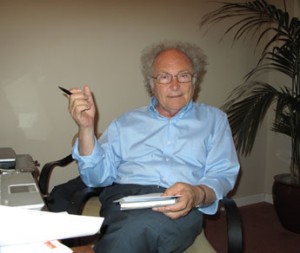 Eduard Punset. Crédito: http://forum-psicologos.blogspot.com