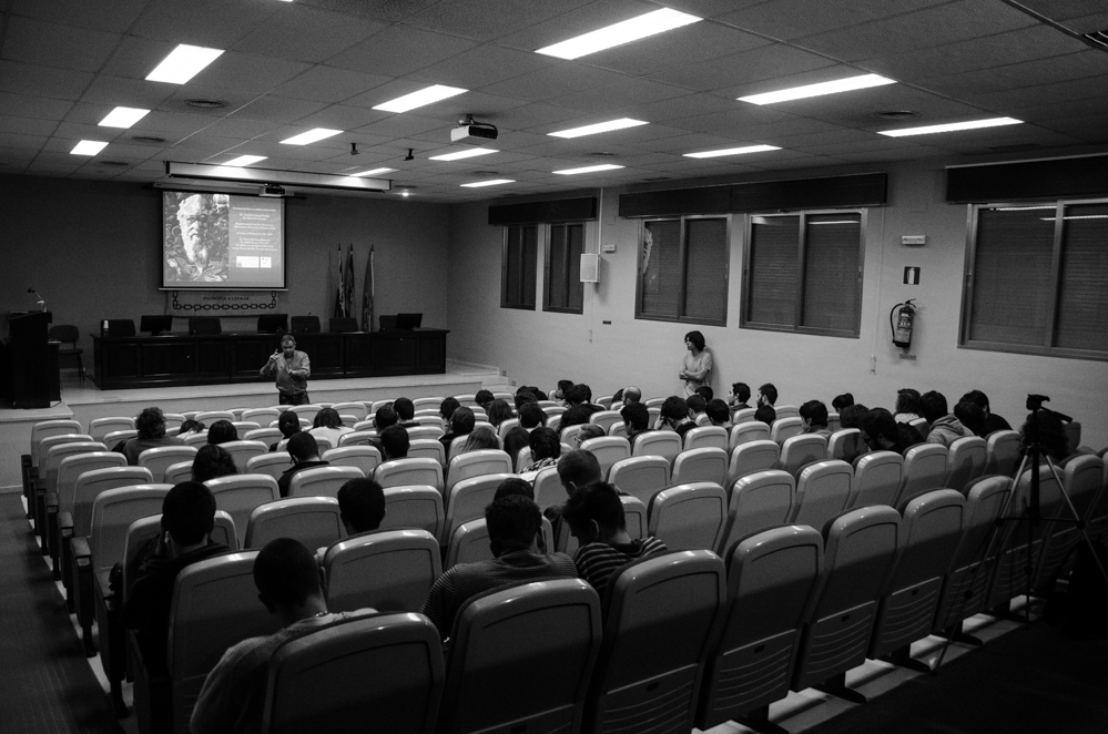 Conferencia: Evolución Experimental de Microorganismos Fotosintéticos